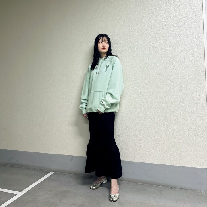 【SNAP】女性らしいスウェットSTYLEに注目♡清水理央さん