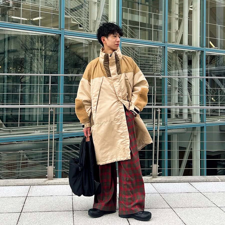 SNAP】生地の切り替えがポイントなアウターはインパクト大!関本一真 SNAP】生地の切り替えがポイントなアウターはインパクト大!関本一真