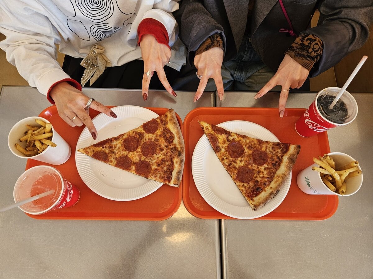 Henry's Pizza Vick TEE&Glass Setヘンリーズ ピザ Henry's PIZZA （ヘンリーズ ピザ） - 谷町四丁目/ピザ | 食べログ