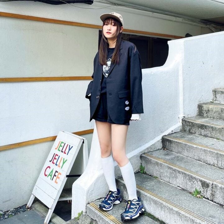 【SNAP】ジャケットスタイルのハズしにサロモンをセレクト♡浜口彩奈さん