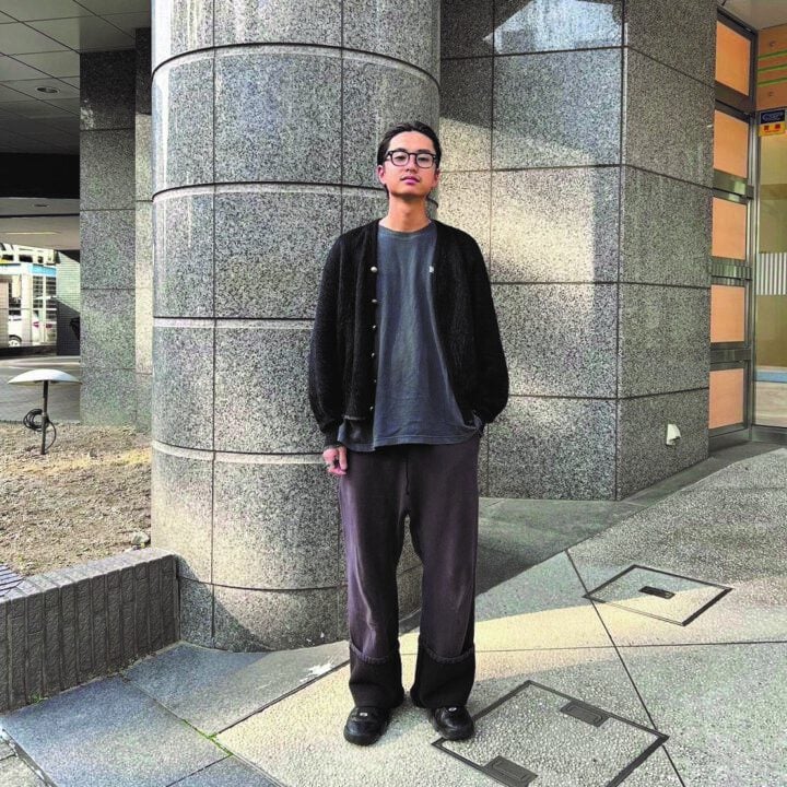 【SNAP】黒カーデ＆太すぎないスウェットパンツで大人っぽく！三輪龍生さん