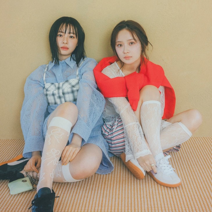 りこめい】畑芽育と莉子がNAVI♡ソックス×スニーカー見本④【レース