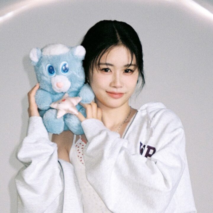 【ME:I】KOKONAに25の質問♡【mini初表紙】