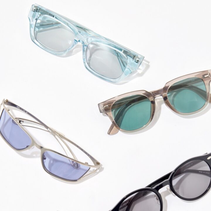 【寒色系】人と差がつく寒色レンズのサングラスをマーク