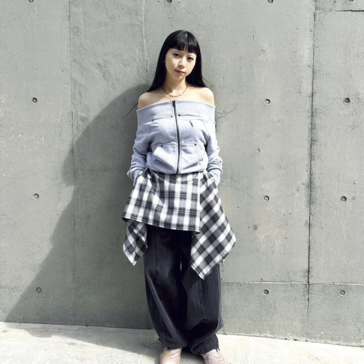 【SNAP】淡いピンクスニーカーをさりげない主役に♡川口紗南さん