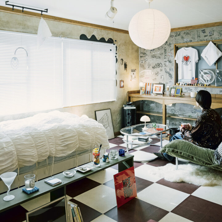 【ルーム④_壁紙を活かして楽しく自分らしく】おしゃ関西人のお部屋、見せて！