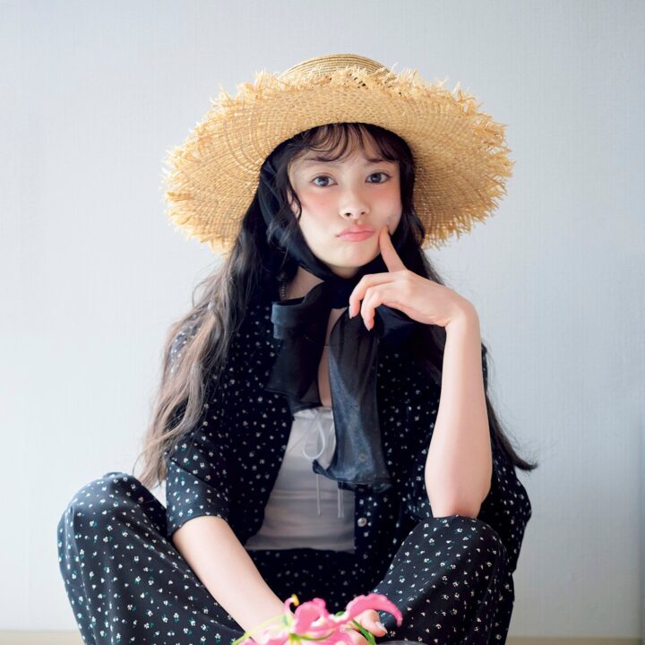 【伊藤百花】夏のおしゃれはエブリデイCOLORME♡④【小花柄シャツ&パンツ】