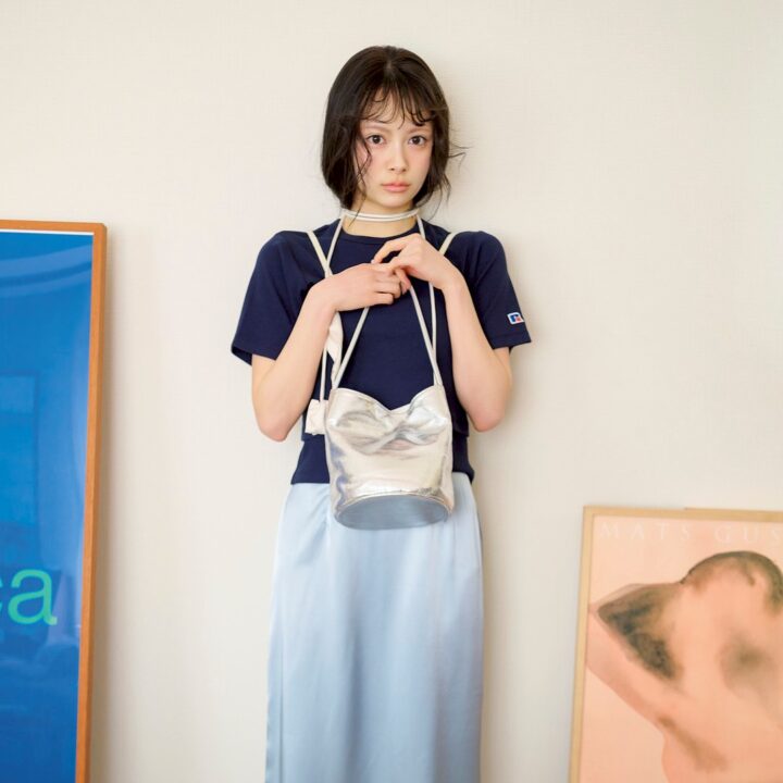 【伊藤百花】夏のおしゃれはエブリデイCOLORME♡⑥【スリット入りサテンスカート】