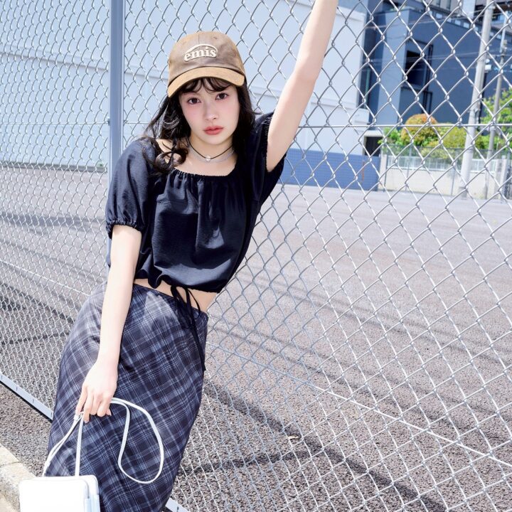 【伊藤百花】夏のおしゃれはエブリデイCOLORME♡⑨【ウエストギャザーコンパクトトップス】